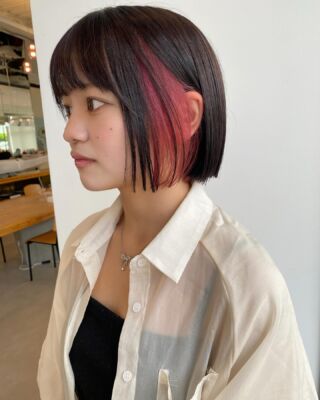 inner pink × bob✂︎🦩♡

hair by @mori_rin715 

#松本市
#松本市美容室
#松本市美容院
#brownie
#leclaire
#thecabana
#インナーカラー
#ピンクカラー 
#ボブ