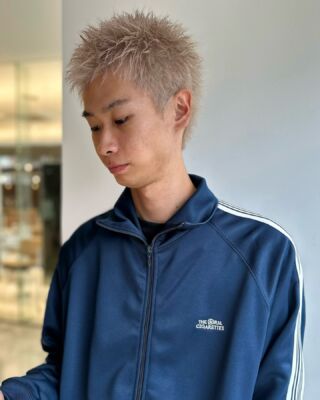 ・
After ▶︎ Before

メンズスパイキーショート&ハイトーン👱🏻‍♂️
メンズはスッキリ短めが◎セットも楽ちん✨

hair by @yushi_horiuchi 

#松本市
#松本市美容室
#松本市美容院
#brownie
#leclaire
#thecabana
#メンズカット
#メンズハイトーン
#ハイトーン
#グレージュ
#スパイキーショート
#ミルクティーカラー